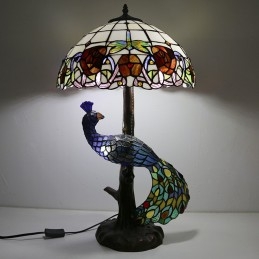 Tiffany Style Table Lamp...