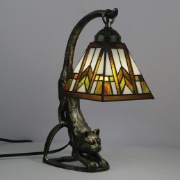 Tiffany Style Table Lamp...